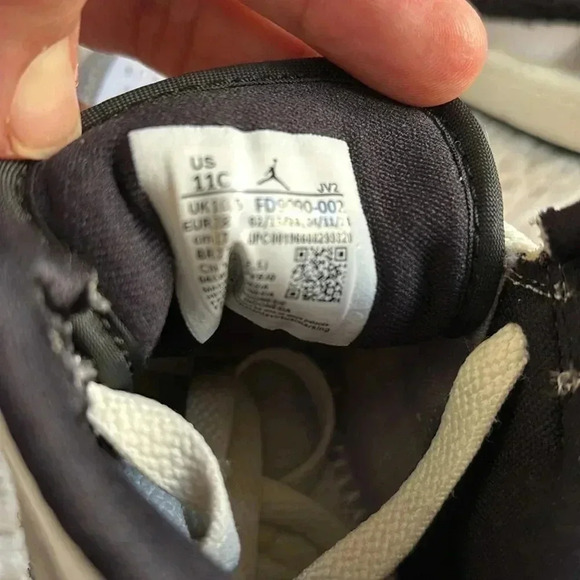 KIDS ! NIKE Jordan Baby Mid SE Craft (Infant/Toddler size 11 ( no insole) - Picture 4 of 9